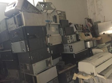 中国废弃电脑、家电等电子产品如何回收利用
